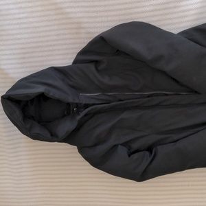 Uniqlo J+ black puffer coat, size small